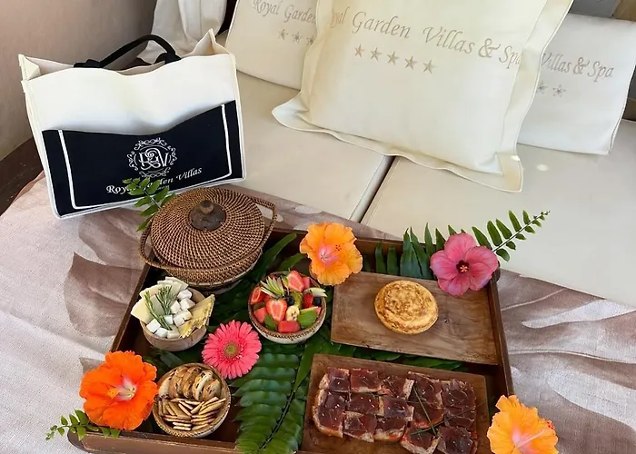 Szálloda Royal Garden Villas, Luxury