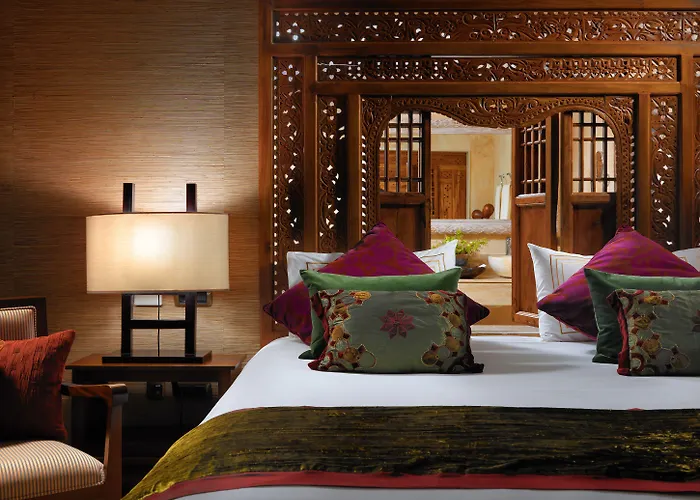 Royal Garden Villas, Luxury