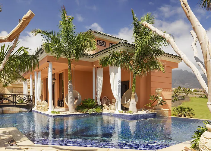 Royal Garden Villas, Luxury Szálloda 5*